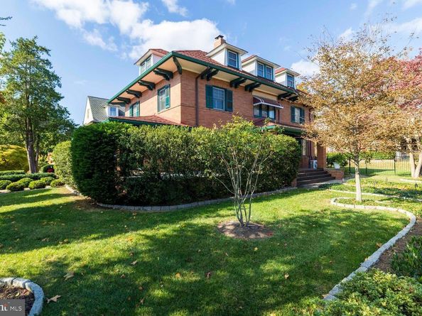 3001 W Queen Lane, Philadelphia PA 19129