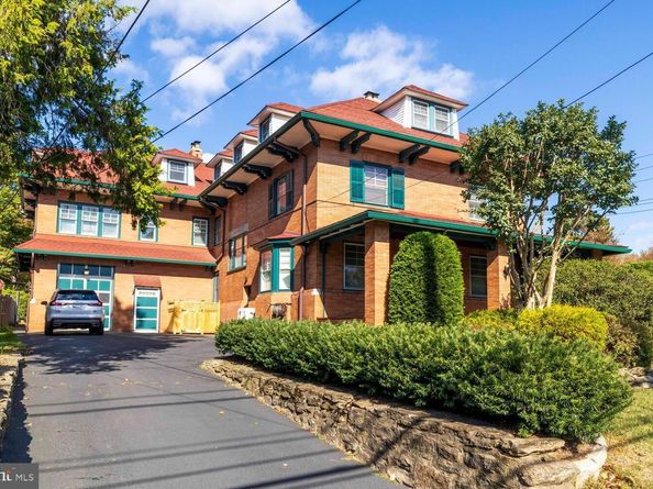 3001 W Queen Lane, Philadelphia PA 19129