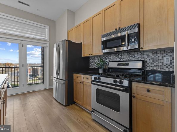 181 E Reed Avenue 411, Alexandria VA 22305