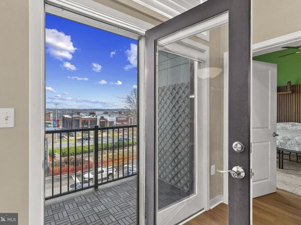 181 E Reed Avenue 411, Alexandria VA 22305