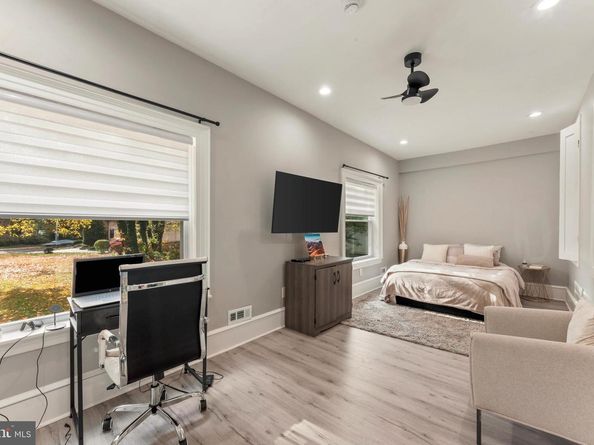 1339 Wheatsheaf Lane, Abington PA 19001