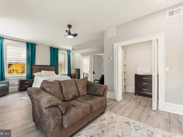 1339 Wheatsheaf Lane, Abington PA 19001