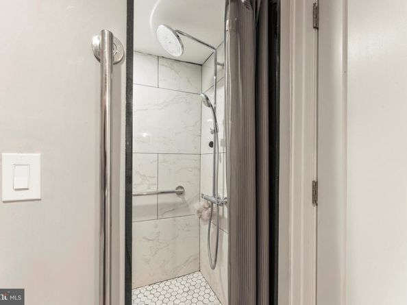 1339 Wheatsheaf Lane, Abington PA 19001