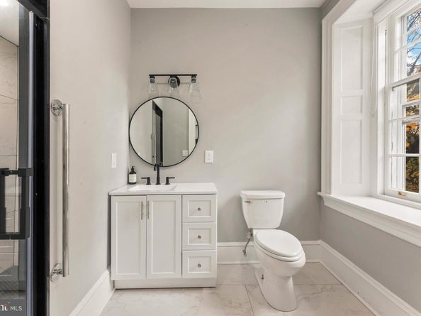 1339 Wheatsheaf Lane, Abington PA 19001