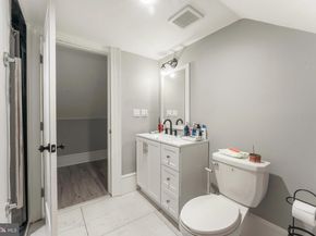 1339 Wheatsheaf Lane, Abington PA 19001