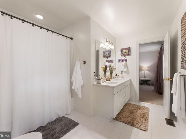 253 Ithan Creek Road, Villanova PA 19085