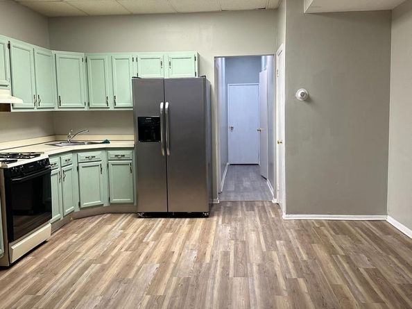 2144 S 10TH Street, Philadelphia PA 19148