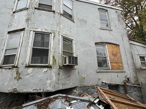 219 Cedar Avenue, Holmes PA 19043