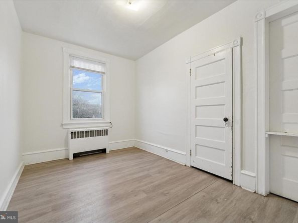 501 W Moreland Road, Willow Grove PA 19090