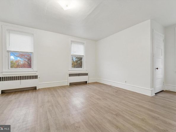 501 W Moreland Road, Willow Grove PA 19090