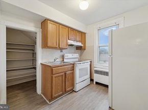 501 W Moreland Road, Willow Grove PA 19090