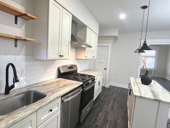 5745 Hunter Street, Philadelphia PA 19131