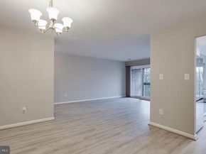 565 Florida Avenue 201, Herndon VA 20170