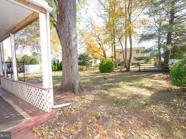 287 Essex Road, Warminster PA 18974