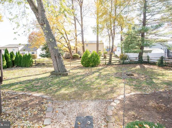 287 Essex Road, Warminster PA 18974