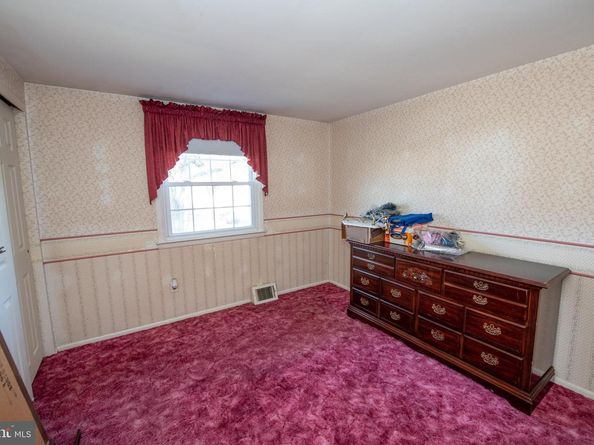 287 Essex Road, Warminster PA 18974