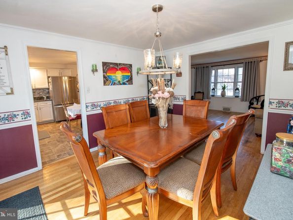 287 Essex Road, Warminster PA 18974