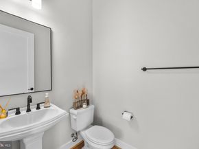 9750 Windflower Way, Bethesda MD 20817