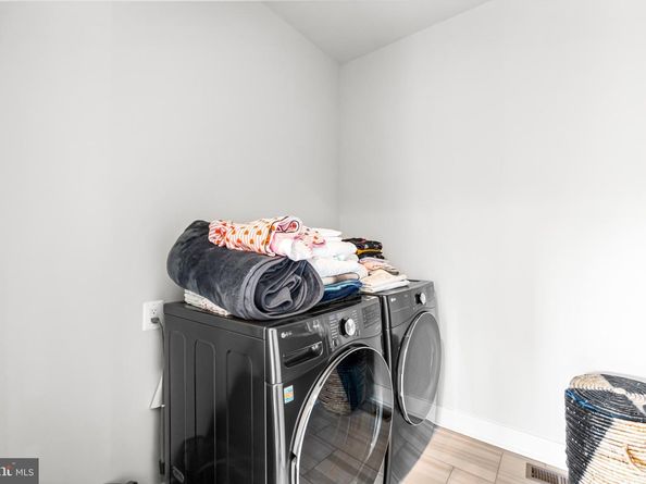 9750 Windflower Way, Bethesda MD 20817