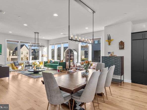 9750 Windflower Way, Bethesda MD 20817