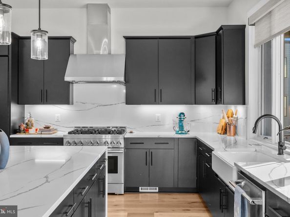 9750 Windflower Way, Bethesda MD 20817