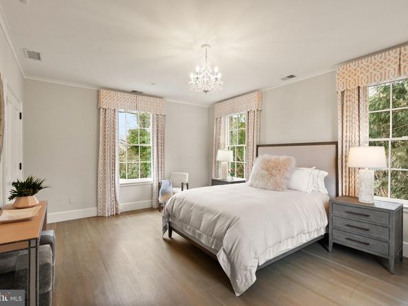 2101 Foxhall Road NW, Washington DC 20007