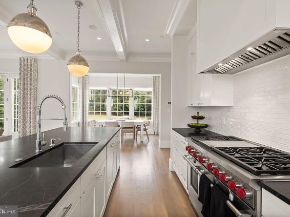 2101 Foxhall Road NW, Washington DC 20007