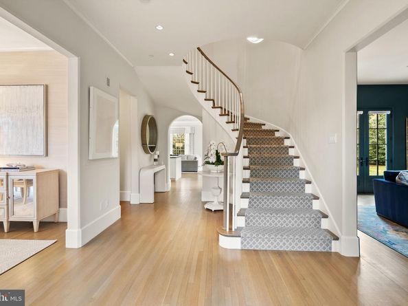 2101 Foxhall Road NW, Washington DC 20007