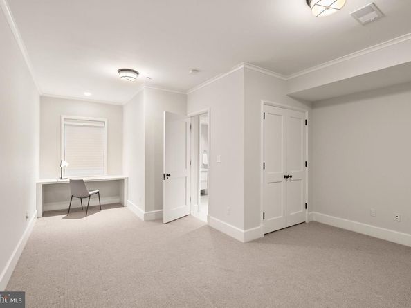 2101 Foxhall Road NW, Washington DC 20007