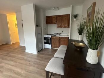 2101 Chestnut Street