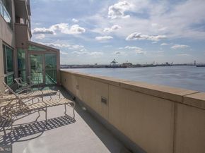 717 S Christopher Columbus Boulevard S 714, Philadelphia PA 19147