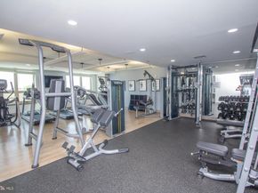 717 S Christopher Columbus Boulevard S 714, Philadelphia PA 19147