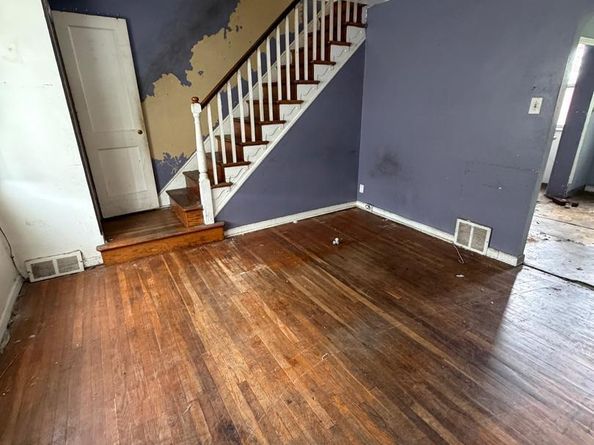 652 E Annsbury Street, Philadelphia PA 19120