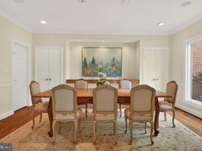 8601 Split Oak Circle, Bethesda MD 20817