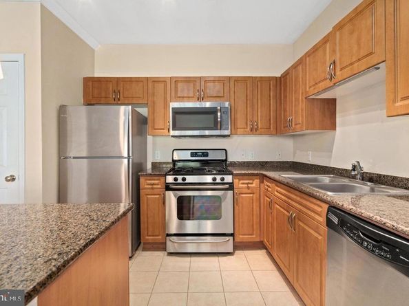 12901 Centre Park Circle 217, Herndon VA 20171