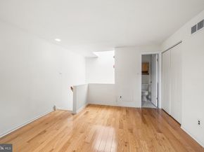 220 Bainbridge Street, Philadelphia PA 19147