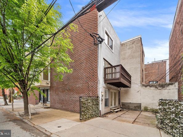 220 Bainbridge Street, Philadelphia PA 19147