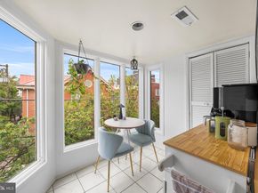 220 Bainbridge Street, Philadelphia PA 19147