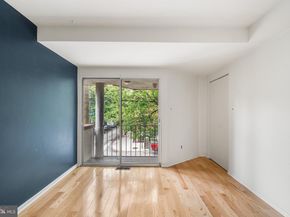 220 Bainbridge Street, Philadelphia PA 19147