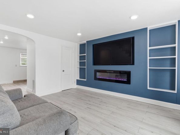 4421 E Allen Street, Philadelphia PA 19137