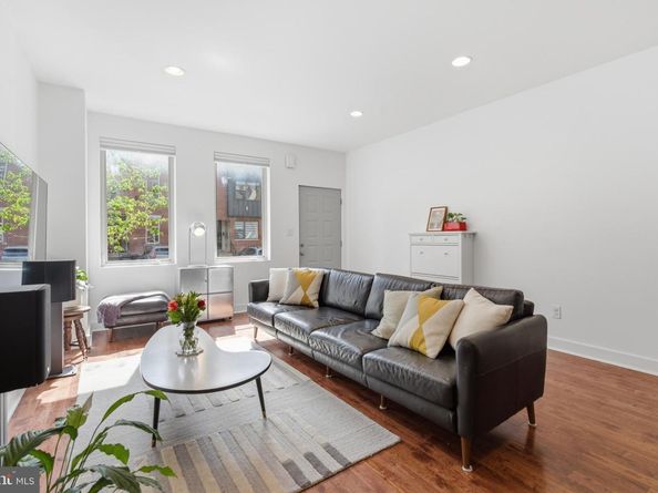 832 N 20TH Street, Philadelphia PA 19130
