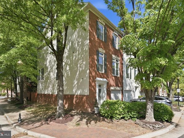 5013 Waple Lane, Alexandria VA 22304