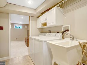 516 E Luray Avenue E, Alexandria VA 22301