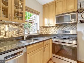 516 E Luray Avenue E, Alexandria VA 22301