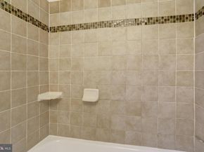 516 E Luray Avenue E, Alexandria VA 22301