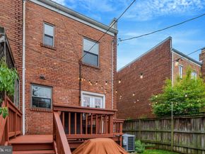 516 E Luray Avenue E, Alexandria VA 22301