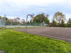 6 Taylors Way, Southampton PA 18966