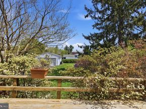 43 Lownes Lane, Springfield PA 19064