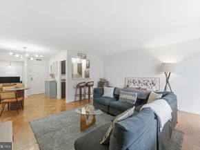 2030 N Adams Street 911, Arlington VA 22201