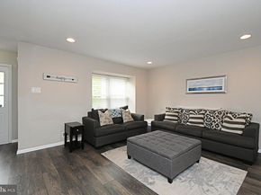 2 Cottonwood Street, Newtown PA 18940